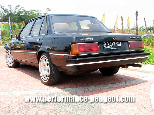 � www.performance-peugeot.com