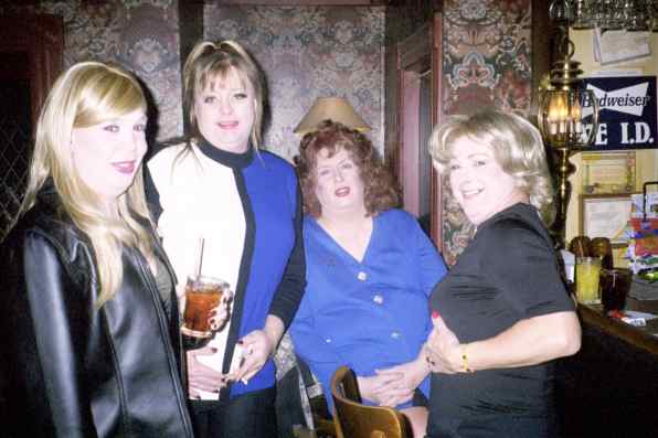 Katie, Cassy, Vickie and me at the Gaslite