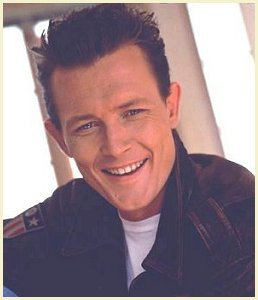 Pic courtesy of www.lauracapo2000.com