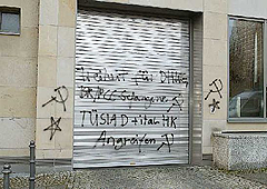 M&auml;rkisches Ufer 28, Militanter Anschlag gegen die Einrichtung des t&uuml;rkischen Industriellen- und Unternehmerverbands T&Uuml;SIAD und der italienischen Handelskammer anl&auml;sslich des 18. M&auml;rz 2007