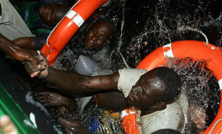 John Travolta,Nicholas Cage,Contracara,cirugias esteticas,rostro,lipoaspiraciones,medicina,cirujanos,operaciones,Maria Reich,Nazca,lineas,calendario astronomico,Peru,dibujos,astronomia,geometria,Bernd Teichert,mapas,Ana Mar&iacute;a Cogorno,ovnis,misterios,Cristobal Colon,Hernando,Diego,catedral Sevillana,Cartuja Pickman,Jos&eacute; Antonio Lorente,Granada,ADN;restos,Marcial Castro,antropologia,Republica Dominicana,www.egipto.com,Egipto,Keops,piramides,descubrimientos,Aton,Ankh,tumbas,sarcofacos,momias,embalsamamientos,Kefren,camaras secretas,Nefertiti,Amenofis,Nilo,inundaciones,Blade Runner,Ridley Scott, Richard Dawkins,Steven Pinker,Harrison Ford,Stephen Minger,Stanley Kubrick,Daryl Hanna,replicantes,androides,ciencia ficcion,Contactos,SHGb02+14a,proyecto SETI,Search for Extra Terrestial Intelligence,SETI@home,Robert Zemeckis,Jodie Foster,Dan Wertheimer,New Scientist,Arecibo,Puerto Rico,civilizaciones extraterrestres,Ma libert&eacute; de penser,Florent Pagny,Argentina,France,Patagonia,Argentine,Azucena Caama&ntilde;o,Savoir aimer,artistes,musique,musica,CD,cantores,ventas,compras,ranking,Paparazzi,Isabel Sartorius,Borbon,Ortiz Pati&ntilde;o,Vallejo Najera,Entrecanales,Mora Figueroa,Antonio Montero,Sainz Vicu&ntilde;a,Espa&ntilde;a,jet set,Mallorca,Ibiza,John Fitzgerald Kennedy,Lee Harvey Oswald,Vitaliy Fadeyev,Lawrence Berkeley,Carl Haber,Fidel Castro,Lyndon B. Johnson,Jackie,Onassis,Irma Roy,Carolina Papaleo,Osvaldo,diputada nacional,Congreso,Argentina,Raul Granillo Ocampo,politica,justicialismo,peronismo,cine,television,La Horqueta,San Isidro,que se vayan todos,diciembre 2001,2002,2003,2004,maria julia alsogaray,alvaros,,Roberto Mart&iacute;nez Medina,Maria Julia Alsogaray,Ra&uacute;l Granillo Ocampo,Jorge Rodr&iacute;guez,V&iacute;ctor Alderete,Claudia Bello,Angel Massa,Alfredo Yabran,Mario Pontaquarto,Nestor Carlos Kirchner,Cristina Elizabeth Fernandez,corrupcion,senado,general rodriguez,anibal,fernandez,alberto,fernando de la rua,ines pertine,eduardo duhalde,hilda chiche gonzalez,2000,2001,2002,2003,2004,Museos,www.louvre.fr,Leonardo Da Vinci,Gioconda,Mona Lisa,Italia,Francia,France,inventos,Italy,renacimiento,historia,cuadros,links,images,postcards,photos,fotos,imagenes,postales,pictures,historia,arqueologia,descubrimientos,culturales,agenda,infodiario,diario accion,buenos aires,argentina,Diario Accion de General Rodriguez, politica, actualidad, noticias e informacion, personalidades e instituciones, policiales, galerias de fotos; historia de General Rodriguez, sus origenes, edificios, estancias, habitos y costumbres, anecdotas, comercios e industrias, los fundadores, antiguas instituciones, fotos e imagenes; suplementos especiales: la crisis politica, economica y social de la Argentina, los acontecimientos de Diciembre de 2001, articulos y entrevistas; Emigracion: toda la informacion destinada a aquellos que desean emigrar, radicarse o estudiar en el exterior, visas, pasaportes, consejos, guias, informacion util, links; Trueque: novedades e informacion, links, estructura del trueque; el casamiento de Maxima Zorreguieta y el principe Guillermo Alejandro de Holanda; Guerra de Afganistan: galeria de imagenes e informacion sobre la primera guerra del siglo XXI; la guerra de Irak, Bagdad, Georges W. Bush, Saddam Husseim, el atentado a las torres Gemelas de Nueva York, las twin towers, el 11-s, y descripcion del hecho que conmovio al mundo; Empleo: consultoras, clasificados, agencias de empleo, consejos e informacion util, curriculum vitae, como confeccionarlos, noticias de actualidad; 
Los numeros de la crisis: Las consecuencias de la crisis politica, economica y social; estadisticas, pobreza, desnutricion, salud y asistencia; noticias regionales y provinciales, columnas y editoriales; informacion para negocios: pymes, links, empresas y negocios; Agenda Cultural con toda la informacion de cursos, universidades, talleres, escuelas y oportunidades, exposiciones de arte de la region; buscadores en Internet, Enlaces: links a los mejores sitios de educacion, cultura, arte, biografias, politica, interes general, web, Links del Diario Accion: RMS Titanic, su historia, su tragico viaje inaugural; historias, testimonios, documentos y articulos sobre el naufragio; links y sitios sobre el tema; la pelicula de Cameron, fotos e imagenes; suplementos especiales, Historia Argentina y de General Rodriguez, la llegada de la democracia en General Rodriguez, la asuncion de Juan Lumbreras como intendente en 1983, galeria de imagenes, sus palabras y los actos, su gabinete, festejos de la comunidad. Fundacion del pueblo de General Rodriguez, sus instituciones y personalidades relevantes, arquitectura y edificios, comercios e industrias, sus comienzos, estancias, inmigraciones italianas, espa&ntilde;olas, vascas e irlandesas, anecdotas y efemerides, sus hombres ilustres, el Hospital Vicente Lopez y Planes, su fundacion por las Damas de Beneficencia, el hundimiento del crucero General Belgrano, testimonios de ex combatientes y tripulantes, su comandante Hector Elias Bonzo, fotos e imagenes, recuerdos y homenajes, historia de la familia Bonzo de General Rodriguez, entrevistas y articulos periodisticos. La guerra de Malvinas en el Atlantico Sur, el conflicto belico con Gran Breta&ntilde;a de 1982, politicos relevantes, Benjamin Paez y Trueba, fotos antiguas de familias fundadoras, galerias de imagenes de pobladores, recorrida virtual por el antiguo General Rodriguez, el paso de la Infanta en 1910, historia de La Serenisima, la familia Mastellone, La Choza, Bernardo de Irigoyen, peronismo y radicalismo y muchisimo mas