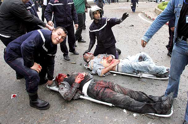 Huracanes tornados destrozos fotos imagenes fenomenos climaticos rayos truenos tormentas ojos investigaciones destrucciones argentina estados unidos mexico temporales www.wetherchannel.com pronosticos John Travolta,Nicholas Cage,Contracara,cirugias esteticas,rostro,lipoaspiraciones,medicina,cirujanos,operaciones,Maria Reich,Nazca,lineas,calendario astronomico,Peru,dibujos,astronomia,geometria,Bernd Teichert,mapas,Ana Mar&iacute;a Cogorno,ovnis,misterios,Cristobal Colon,Hernando,Diego,catedral Sevillana,Cartuja Pickman,Jos&eacute; Antonio Lorente,Granada,ADN;restos,Marcial Castro,antropologia,Republica Dominicana,www.egipto.com,Egipto,Keops,piramides,descubrimientos,Aton,Ankh,tumbas,sarcofacos,momias,embalsamamientos,Kefren,camaras secretas,Nefertiti,Amenofis,Nilo,inundaciones,Blade Runner,Ridley Scott, Richard Dawkins,Steven Pinker,Harrison Ford,Stephen Minger,Stanley Kubrick,Daryl Hanna,replicantes,androides,ciencia ficcion,Contactos,SHGb02+14a,proyecto SETI,Search for Extra Terrestial Intelligence,SETI@home,Robert Zemeckis,Jodie Foster,Dan Wertheimer,New Scientist,Arecibo,Puerto Rico,civilizaciones extraterrestres,Ma libert&eacute; de penser,Florent Pagny,Argentina,France,Patagonia,Argentine,Azucena Caama&ntilde;o,Savoir aimer,artistes,musique,musica,CD,cantores,ventas,compras,ranking,Paparazzi,Isabel Sartorius,Borbon,Ortiz Pati&ntilde;o,Vallejo Najera,Entrecanales,Mora Figueroa,Antonio Montero,Sainz Vicu&ntilde;a,Espa&ntilde;a,jet set,Mallorca,Ibiza,John Fitzgerald Kennedy,Lee Harvey Oswald,Vitaliy Fadeyev,Lawrence Berkeley,Carl Haber,Fidel Castro,Lyndon B. Johnson,Jackie,Onassis,Irma Roy,Carolina Papaleo,Osvaldo,diputada nacional,Congreso,Argentina,Raul Granillo Ocampo,politica,justicialismo,peronismo,cine,television,La Horqueta,San Isidro,que se vayan todos,diciembre 2001,2002,2003,2004,maria julia alsogaray,alvaros,,Roberto Mart&iacute;nez Medina,Maria Julia Alsogaray,Ra&uacute;l Granillo Ocampo,Jorge Rodr&iacute;guez,V&iacute;ctor Alderete,Claudia Bello,Angel Massa,Alfredo Yabran,Mario Pontaquarto,Nestor Carlos Kirchner,Cristina Elizabeth Fernandez,corrupcion,senado,general rodriguez,anibal,fernandez,alberto,fernando de la rua,ines pertine,eduardo duhalde,hilda chiche gonzalez,2000,2001,2002,2003,2004,Museos,www.louvre.fr,Leonardo Da Vinci,Gioconda,Mona Lisa,Italia,Francia,France,inventos,Italy,renacimiento,historia,cuadros,links,images,postcards,photos,fotos,imagenes,postales,pictures,historia,arqueologia,descubrimientos,culturales,agenda,infodiario,diario accion,buenos aires,argentina,Diario Accion de General Rodriguez, politica, actualidad, noticias e informacion, personalidades e instituciones, policiales, galerias de fotos; historia de General Rodriguez, sus origenes, edificios, estancias, habitos y costumbres, anecdotas, comercios e industrias, los fundadores, antiguas instituciones, fotos e imagenes; suplementos especiales: la crisis politica, economica y social de la Argentina, los acontecimientos de Diciembre de 2001, articulos y entrevistas; Emigracion: toda la informacion destinada a aquellos que desean emigrar, radicarse o estudiar en el exterior, visas, pasaportes, consejos, guias, informacion util, links; Trueque: novedades e informacion, links, estructura del trueque; el casamiento de Maxima Zorreguieta y el principe Guillermo Alejandro de Holanda; Guerra de Afganistan: galeria de imagenes e informacion sobre la primera guerra del siglo XXI; la guerra de Irak, Bagdad, Georges W. Bush, Saddam Husseim, el atentado a las torres Gemelas de Nueva York, las twin towers, el 11-s, y descripcion del hecho que conmovio al mundo; Empleo: consultoras, clasificados, agencias de empleo, consejos e informacion util, curriculum vitae, como confeccionarlos, noticias de actualidad; 
Los numeros de la crisis: Las consecuencias de la crisis politica, economica y social; estadisticas, pobreza, desnutricion, salud y asistencia; noticias regionales y provinciales, columnas y editoriales; informacion para negocios: pymes, links, empresas y negocios; Agenda Cultural con toda la informacion de cursos, universidades, talleres, escuelas y oportunidades, exposiciones de arte de la region; buscadores en Internet, Enlaces: links a los mejores sitios de educacion, cultura, arte, biografias, politica, interes general, web, Links del Diario Accion: RMS Titanic, su historia, su tragico viaje inaugural; historias, testimonios, documentos y articulos sobre el naufragio; links y sitios sobre el tema; la pelicula de Cameron, fotos e imagenes; suplementos especiales, Historia Argentina y de General Rodriguez, la llegada de la democracia en General Rodriguez, la asuncion de Juan Lumbreras como intendente en 1983, galeria de imagenes, sus palabras y los actos, su gabinete, festejos de la comunidad. Fundacion del pueblo de General Rodriguez, sus instituciones y personalidades relevantes, arquitectura y edificios, comercios e industrias, sus comienzos, estancias, inmigraciones italianas, espa&ntilde;olas, vascas e irlandesas, anecdotas y efemerides, sus hombres ilustres, el Hospital Vicente Lopez y Planes, su fundacion por las Damas de Beneficencia, el hundimiento del crucero General Belgrano, testimonios de ex combatientes y tripulantes, su comandante Hector Elias Bonzo, fotos e imagenes, recuerdos y homenajes, historia de la familia Bonzo de General Rodriguez, entrevistas y articulos periodisticos. La guerra de Malvinas en el Atlantico Sur, el conflicto belico con Gran Breta&ntilde;a de 1982, politicos relevantes, Benjamin Paez y Trueba, fotos antiguas de familias fundadoras, galerias de imagenes de pobladores, recorrida virtual por el antiguo General Rodriguez, el paso de la Infanta en 1910, historia de La Serenisima, la familia Mastellone, La Choza, Bernardo de Irigoyen, peronismo y radicalismo y muchisimo mas