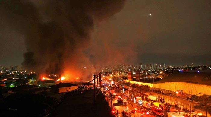 Huracanes tornados destrozos fotos imagenes fenomenos climaticos rayos truenos tormentas ojos investigaciones destrucciones argentina estados unidos mexico temporales www.wetherchannel.com pronosticos John Travolta,Nicholas Cage,Contracara,cirugias esteticas,rostro,lipoaspiraciones,medicina,cirujanos,operaciones,Maria Reich,Nazca,lineas,calendario astronomico,Peru,dibujos,astronomia,geometria,Bernd Teichert,mapas,Ana Mar&iacute;a Cogorno,ovnis,misterios,Cristobal Colon,Hernando,Diego,catedral Sevillana,Cartuja Pickman,Jos&eacute; Antonio Lorente,Granada,ADN;restos,Marcial Castro,antropologia,Republica Dominicana,www.egipto.com,Egipto,Keops,piramides,descubrimientos,Aton,Ankh,tumbas,sarcofacos,momias,embalsamamientos,Kefren,camaras secretas,Nefertiti,Amenofis,Nilo,inundaciones,Blade Runner,Ridley Scott, Richard Dawkins,Steven Pinker,Harrison Ford,Stephen Minger,Stanley Kubrick,Daryl Hanna,replicantes,androides,ciencia ficcion,Contactos,SHGb02+14a,proyecto SETI,Search for Extra Terrestial Intelligence,SETI@home,Robert Zemeckis,Jodie Foster,Dan Wertheimer,New Scientist,Arecibo,Puerto Rico,civilizaciones extraterrestres,Ma libert&eacute; de penser,Florent Pagny,Argentina,France,Patagonia,Argentine,Azucena Caama&ntilde;o,Savoir aimer,artistes,musique,musica,CD,cantores,ventas,compras,ranking,Paparazzi,Isabel Sartorius,Borbon,Ortiz Pati&ntilde;o,Vallejo Najera,Entrecanales,Mora Figueroa,Antonio Montero,Sainz Vicu&ntilde;a,Espa&ntilde;a,jet set,Mallorca,Ibiza,John Fitzgerald Kennedy,Lee Harvey Oswald,Vitaliy Fadeyev,Lawrence Berkeley,Carl Haber,Fidel Castro,Lyndon B. Johnson,Jackie,Onassis,Irma Roy,Carolina Papaleo,Osvaldo,diputada nacional,Congreso,Argentina,Raul Granillo Ocampo,politica,justicialismo,peronismo,cine,television,La Horqueta,San Isidro,que se vayan todos,diciembre 2001,2002,2003,2004,maria julia alsogaray,alvaros,,Roberto Mart&iacute;nez Medina,Maria Julia Alsogaray,Ra&uacute;l Granillo Ocampo,Jorge Rodr&iacute;guez,V&iacute;ctor Alderete,Claudia Bello,Angel Massa,Alfredo Yabran,Mario Pontaquarto,Nestor Carlos Kirchner,Cristina Elizabeth Fernandez,corrupcion,senado,general rodriguez,anibal,fernandez,alberto,fernando de la rua,ines pertine,eduardo duhalde,hilda chiche gonzalez,2000,2001,2002,2003,2004,Museos,www.louvre.fr,Leonardo Da Vinci,Gioconda,Mona Lisa,Italia,Francia,France,inventos,Italy,renacimiento,historia,cuadros,links,images,postcards,photos,fotos,imagenes,postales,pictures,historia,arqueologia,descubrimientos,culturales,agenda,infodiario,diario accion,buenos aires,argentina,Diario Accion de General Rodriguez, politica, actualidad, noticias e informacion, personalidades e instituciones, policiales, galerias de fotos; historia de General Rodriguez, sus origenes, edificios, estancias, habitos y costumbres, anecdotas, comercios e industrias, los fundadores, antiguas instituciones, fotos e imagenes; suplementos especiales: la crisis politica, economica y social de la Argentina, los acontecimientos de Diciembre de 2001, articulos y entrevistas; Emigracion: toda la informacion destinada a aquellos que desean emigrar, radicarse o estudiar en el exterior, visas, pasaportes, consejos, guias, informacion util, links; Trueque: novedades e informacion, links, estructura del trueque; el casamiento de Maxima Zorreguieta y el principe Guillermo Alejandro de Holanda; Guerra de Afganistan: galeria de imagenes e informacion sobre la primera guerra del siglo XXI; la guerra de Irak, Bagdad, Georges W. Bush, Saddam Husseim, el atentado a las torres Gemelas de Nueva York, las twin towers, el 11-s, y descripcion del hecho que conmovio al mundo; Empleo: consultoras, clasificados, agencias de empleo, consejos e informacion util, curriculum vitae, como confeccionarlos, noticias de actualidad; 
Los numeros de la crisis: Las consecuencias de la crisis politica, economica y social; estadisticas, pobreza, desnutricion, salud y asistencia; noticias regionales y provinciales, columnas y editoriales; informacion para negocios: pymes, links, empresas y negocios; Agenda Cultural con toda la informacion de cursos, universidades, talleres, escuelas y oportunidades, exposiciones de arte de la region; buscadores en Internet, Enlaces: links a los mejores sitios de educacion, cultura, arte, biografias, politica, interes general, web, Links del Diario Accion: RMS Titanic, su historia, su tragico viaje inaugural; historias, testimonios, documentos y articulos sobre el naufragio; links y sitios sobre el tema; la pelicula de Cameron, fotos e imagenes; suplementos especiales, Historia Argentina y de General Rodriguez, la llegada de la democracia en General Rodriguez, la asuncion de Juan Lumbreras como intendente en 1983, galeria de imagenes, sus palabras y los actos, su gabinete, festejos de la comunidad. Fundacion del pueblo de General Rodriguez, sus instituciones y personalidades relevantes, arquitectura y edificios, comercios e industrias, sus comienzos, estancias, inmigraciones italianas, espa&ntilde;olas, vascas e irlandesas, anecdotas y efemerides, sus hombres ilustres, el Hospital Vicente Lopez y Planes, su fundacion por las Damas de Beneficencia, el hundimiento del crucero General Belgrano, testimonios de ex combatientes y tripulantes, su comandante Hector Elias Bonzo, fotos e imagenes, recuerdos y homenajes, historia de la familia Bonzo de General Rodriguez, entrevistas y articulos periodisticos. La guerra de Malvinas en el Atlantico Sur, el conflicto belico con Gran Breta&ntilde;a de 1982, politicos relevantes, Benjamin Paez y Trueba, fotos antiguas de familias fundadoras, galerias de imagenes de pobladores, recorrida virtual por el antiguo General Rodriguez, el paso de la Infanta en 1910, historia de La Serenisima, la familia Mastellone, La Choza, Bernardo de Irigoyen, peronismo y radicalismo y muchisimo mas