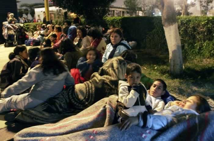 Huracanes tornados destrozos fotos imagenes fenomenos climaticos rayos truenos tormentas ojos investigaciones destrucciones argentina estados unidos mexico temporales www.wetherchannel.com pronosticos John Travolta,Nicholas Cage,Contracara,cirugias esteticas,rostro,lipoaspiraciones,medicina,cirujanos,operaciones,Maria Reich,Nazca,lineas,calendario astronomico,Peru,dibujos,astronomia,geometria,Bernd Teichert,mapas,Ana Mar&iacute;a Cogorno,ovnis,misterios,Cristobal Colon,Hernando,Diego,catedral Sevillana,Cartuja Pickman,Jos&eacute; Antonio Lorente,Granada,ADN;restos,Marcial Castro,antropologia,Republica Dominicana,www.egipto.com,Egipto,Keops,piramides,descubrimientos,Aton,Ankh,tumbas,sarcofacos,momias,embalsamamientos,Kefren,camaras secretas,Nefertiti,Amenofis,Nilo,inundaciones,Blade Runner,Ridley Scott, Richard Dawkins,Steven Pinker,Harrison Ford,Stephen Minger,Stanley Kubrick,Daryl Hanna,replicantes,androides,ciencia ficcion,Contactos,SHGb02+14a,proyecto SETI,Search for Extra Terrestial Intelligence,SETI@home,Robert Zemeckis,Jodie Foster,Dan Wertheimer,New Scientist,Arecibo,Puerto Rico,civilizaciones extraterrestres,Ma libert&eacute; de penser,Florent Pagny,Argentina,France,Patagonia,Argentine,Azucena Caama&ntilde;o,Savoir aimer,artistes,musique,musica,CD,cantores,ventas,compras,ranking,Paparazzi,Isabel Sartorius,Borbon,Ortiz Pati&ntilde;o,Vallejo Najera,Entrecanales,Mora Figueroa,Antonio Montero,Sainz Vicu&ntilde;a,Espa&ntilde;a,jet set,Mallorca,Ibiza,John Fitzgerald Kennedy,Lee Harvey Oswald,Vitaliy Fadeyev,Lawrence Berkeley,Carl Haber,Fidel Castro,Lyndon B. Johnson,Jackie,Onassis,Irma Roy,Carolina Papaleo,Osvaldo,diputada nacional,Congreso,Argentina,Raul Granillo Ocampo,politica,justicialismo,peronismo,cine,television,La Horqueta,San Isidro,que se vayan todos,diciembre 2001,2002,2003,2004,maria julia alsogaray,alvaros,,Roberto Mart&iacute;nez Medina,Maria Julia Alsogaray,Ra&uacute;l Granillo Ocampo,Jorge Rodr&iacute;guez,V&iacute;ctor Alderete,Claudia Bello,Angel Massa,Alfredo Yabran,Mario Pontaquarto,Nestor Carlos Kirchner,Cristina Elizabeth Fernandez,corrupcion,senado,general rodriguez,anibal,fernandez,alberto,fernando de la rua,ines pertine,eduardo duhalde,hilda chiche gonzalez,2000,2001,2002,2003,2004,Museos,www.louvre.fr,Leonardo Da Vinci,Gioconda,Mona Lisa,Italia,Francia,France,inventos,Italy,renacimiento,historia,cuadros,links,images,postcards,photos,fotos,imagenes,postales,pictures,historia,arqueologia,descubrimientos,culturales,agenda,infodiario,diario accion,buenos aires,argentina,Diario Accion de General Rodriguez, politica, actualidad, noticias e informacion, personalidades e instituciones, policiales, galerias de fotos; historia de General Rodriguez, sus origenes, edificios, estancias, habitos y costumbres, anecdotas, comercios e industrias, los fundadores, antiguas instituciones, fotos e imagenes; suplementos especiales: la crisis politica, economica y social de la Argentina, los acontecimientos de Diciembre de 2001, articulos y entrevistas; Emigracion: toda la informacion destinada a aquellos que desean emigrar, radicarse o estudiar en el exterior, visas, pasaportes, consejos, guias, informacion util, links; Trueque: novedades e informacion, links, estructura del trueque; el casamiento de Maxima Zorreguieta y el principe Guillermo Alejandro de Holanda; Guerra de Afganistan: galeria de imagenes e informacion sobre la primera guerra del siglo XXI; la guerra de Irak, Bagdad, Georges W. Bush, Saddam Husseim, el atentado a las torres Gemelas de Nueva York, las twin towers, el 11-s, y descripcion del hecho que conmovio al mundo; Empleo: consultoras, clasificados, agencias de empleo, consejos e informacion util, curriculum vitae, como confeccionarlos, noticias de actualidad; 
Los numeros de la crisis: Las consecuencias de la crisis politica, economica y social; estadisticas, pobreza, desnutricion, salud y asistencia; noticias regionales y provinciales, columnas y editoriales; informacion para negocios: pymes, links, empresas y negocios; Agenda Cultural con toda la informacion de cursos, universidades, talleres, escuelas y oportunidades, exposiciones de arte de la region; buscadores en Internet, Enlaces: links a los mejores sitios de educacion, cultura, arte, biografias, politica, interes general, web, Links del Diario Accion: RMS Titanic, su historia, su tragico viaje inaugural; historias, testimonios, documentos y articulos sobre el naufragio; links y sitios sobre el tema; la pelicula de Cameron, fotos e imagenes; suplementos especiales, Historia Argentina y de General Rodriguez, la llegada de la democracia en General Rodriguez, la asuncion de Juan Lumbreras como intendente en 1983, galeria de imagenes, sus palabras y los actos, su gabinete, festejos de la comunidad. Fundacion del pueblo de General Rodriguez, sus instituciones y personalidades relevantes, arquitectura y edificios, comercios e industrias, sus comienzos, estancias, inmigraciones italianas, espa&ntilde;olas, vascas e irlandesas, anecdotas y efemerides, sus hombres ilustres, el Hospital Vicente Lopez y Planes, su fundacion por las Damas de Beneficencia, el hundimiento del crucero General Belgrano, testimonios de ex combatientes y tripulantes, su comandante Hector Elias Bonzo, fotos e imagenes, recuerdos y homenajes, historia de la familia Bonzo de General Rodriguez, entrevistas y articulos periodisticos. La guerra de Malvinas en el Atlantico Sur, el conflicto belico con Gran Breta&ntilde;a de 1982, politicos relevantes, Benjamin Paez y Trueba, fotos antiguas de familias fundadoras, galerias de imagenes de pobladores, recorrida virtual por el antiguo General Rodriguez, el paso de la Infanta en 1910, historia de La Serenisima, la familia Mastellone, La Choza, Bernardo de Irigoyen, peronismo y radicalismo y muchisimo mas