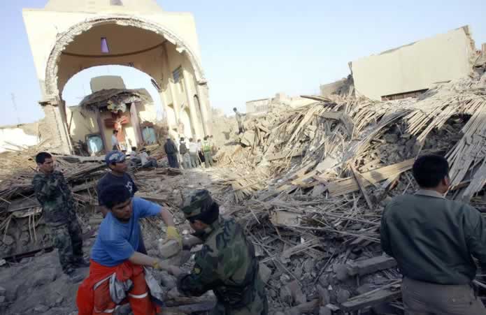 Huracanes tornados destrozos fotos imagenes fenomenos climaticos rayos truenos tormentas ojos investigaciones destrucciones argentina estados unidos mexico temporales www.wetherchannel.com pronosticos John Travolta,Nicholas Cage,Contracara,cirugias esteticas,rostro,lipoaspiraciones,medicina,cirujanos,operaciones,Maria Reich,Nazca,lineas,calendario astronomico,Peru,dibujos,astronomia,geometria,Bernd Teichert,mapas,Ana Mar&iacute;a Cogorno,ovnis,misterios,Cristobal Colon,Hernando,Diego,catedral Sevillana,Cartuja Pickman,Jos&eacute; Antonio Lorente,Granada,ADN;restos,Marcial Castro,antropologia,Republica Dominicana,www.egipto.com,Egipto,Keops,piramides,descubrimientos,Aton,Ankh,tumbas,sarcofacos,momias,embalsamamientos,Kefren,camaras secretas,Nefertiti,Amenofis,Nilo,inundaciones,Blade Runner,Ridley Scott, Richard Dawkins,Steven Pinker,Harrison Ford,Stephen Minger,Stanley Kubrick,Daryl Hanna,replicantes,androides,ciencia ficcion,Contactos,SHGb02+14a,proyecto SETI,Search for Extra Terrestial Intelligence,SETI@home,Robert Zemeckis,Jodie Foster,Dan Wertheimer,New Scientist,Arecibo,Puerto Rico,civilizaciones extraterrestres,Ma libert&eacute; de penser,Florent Pagny,Argentina,France,Patagonia,Argentine,Azucena Caama&ntilde;o,Savoir aimer,artistes,musique,musica,CD,cantores,ventas,compras,ranking,Paparazzi,Isabel Sartorius,Borbon,Ortiz Pati&ntilde;o,Vallejo Najera,Entrecanales,Mora Figueroa,Antonio Montero,Sainz Vicu&ntilde;a,Espa&ntilde;a,jet set,Mallorca,Ibiza,John Fitzgerald Kennedy,Lee Harvey Oswald,Vitaliy Fadeyev,Lawrence Berkeley,Carl Haber,Fidel Castro,Lyndon B. Johnson,Jackie,Onassis,Irma Roy,Carolina Papaleo,Osvaldo,diputada nacional,Congreso,Argentina,Raul Granillo Ocampo,politica,justicialismo,peronismo,cine,television,La Horqueta,San Isidro,que se vayan todos,diciembre 2001,2002,2003,2004,maria julia alsogaray,alvaros,,Roberto Mart&iacute;nez Medina,Maria Julia Alsogaray,Ra&uacute;l Granillo Ocampo,Jorge Rodr&iacute;guez,V&iacute;ctor Alderete,Claudia Bello,Angel Massa,Alfredo Yabran,Mario Pontaquarto,Nestor Carlos Kirchner,Cristina Elizabeth Fernandez,corrupcion,senado,general rodriguez,anibal,fernandez,alberto,fernando de la rua,ines pertine,eduardo duhalde,hilda chiche gonzalez,2000,2001,2002,2003,2004,Museos,www.louvre.fr,Leonardo Da Vinci,Gioconda,Mona Lisa,Italia,Francia,France,inventos,Italy,renacimiento,historia,cuadros,links,images,postcards,photos,fotos,imagenes,postales,pictures,historia,arqueologia,descubrimientos,culturales,agenda,infodiario,diario accion,buenos aires,argentina,Diario Accion de General Rodriguez, politica, actualidad, noticias e informacion, personalidades e instituciones, policiales, galerias de fotos; historia de General Rodriguez, sus origenes, edificios, estancias, habitos y costumbres, anecdotas, comercios e industrias, los fundadores, antiguas instituciones, fotos e imagenes; suplementos especiales: la crisis politica, economica y social de la Argentina, los acontecimientos de Diciembre de 2001, articulos y entrevistas; Emigracion: toda la informacion destinada a aquellos que desean emigrar, radicarse o estudiar en el exterior, visas, pasaportes, consejos, guias, informacion util, links; Trueque: novedades e informacion, links, estructura del trueque; el casamiento de Maxima Zorreguieta y el principe Guillermo Alejandro de Holanda; Guerra de Afganistan: galeria de imagenes e informacion sobre la primera guerra del siglo XXI; la guerra de Irak, Bagdad, Georges W. Bush, Saddam Husseim, el atentado a las torres Gemelas de Nueva York, las twin towers, el 11-s, y descripcion del hecho que conmovio al mundo; Empleo: consultoras, clasificados, agencias de empleo, consejos e informacion util, curriculum vitae, como confeccionarlos, noticias de actualidad; 
Los numeros de la crisis: Las consecuencias de la crisis politica, economica y social; estadisticas, pobreza, desnutricion, salud y asistencia; noticias regionales y provinciales, columnas y editoriales; informacion para negocios: pymes, links, empresas y negocios; Agenda Cultural con toda la informacion de cursos, universidades, talleres, escuelas y oportunidades, exposiciones de arte de la region; buscadores en Internet, Enlaces: links a los mejores sitios de educacion, cultura, arte, biografias, politica, interes general, web, Links del Diario Accion: RMS Titanic, su historia, su tragico viaje inaugural; historias, testimonios, documentos y articulos sobre el naufragio; links y sitios sobre el tema; la pelicula de Cameron, fotos e imagenes; suplementos especiales, Historia Argentina y de General Rodriguez, la llegada de la democracia en General Rodriguez, la asuncion de Juan Lumbreras como intendente en 1983, galeria de imagenes, sus palabras y los actos, su gabinete, festejos de la comunidad. Fundacion del pueblo de General Rodriguez, sus instituciones y personalidades relevantes, arquitectura y edificios, comercios e industrias, sus comienzos, estancias, inmigraciones italianas, espa&ntilde;olas, vascas e irlandesas, anecdotas y efemerides, sus hombres ilustres, el Hospital Vicente Lopez y Planes, su fundacion por las Damas de Beneficencia, el hundimiento del crucero General Belgrano, testimonios de ex combatientes y tripulantes, su comandante Hector Elias Bonzo, fotos e imagenes, recuerdos y homenajes, historia de la familia Bonzo de General Rodriguez, entrevistas y articulos periodisticos. La guerra de Malvinas en el Atlantico Sur, el conflicto belico con Gran Breta&ntilde;a de 1982, politicos relevantes, Benjamin Paez y Trueba, fotos antiguas de familias fundadoras, galerias de imagenes de pobladores, recorrida virtual por el antiguo General Rodriguez, el paso de la Infanta en 1910, historia de La Serenisima, la familia Mastellone, La Choza, Bernardo de Irigoyen, peronismo y radicalismo y muchisimo mas