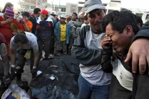 Huracanes tornados destrozos fotos imagenes fenomenos climaticos rayos truenos tormentas ojos investigaciones destrucciones argentina estados unidos mexico temporales www.wetherchannel.com pronosticos John Travolta,Nicholas Cage,Contracara,cirugias esteticas,rostro,lipoaspiraciones,medicina,cirujanos,operaciones,Maria Reich,Nazca,lineas,calendario astronomico,Peru,dibujos,astronomia,geometria,Bernd Teichert,mapas,Ana Mar&iacute;a Cogorno,ovnis,misterios,Cristobal Colon,Hernando,Diego,catedral Sevillana,Cartuja Pickman,Jos&eacute; Antonio Lorente,Granada,ADN;restos,Marcial Castro,antropologia,Republica Dominicana,www.egipto.com,Egipto,Keops,piramides,descubrimientos,Aton,Ankh,tumbas,sarcofacos,momias,embalsamamientos,Kefren,camaras secretas,Nefertiti,Amenofis,Nilo,inundaciones,Blade Runner,Ridley Scott, Richard Dawkins,Steven Pinker,Harrison Ford,Stephen Minger,Stanley Kubrick,Daryl Hanna,replicantes,androides,ciencia ficcion,Contactos,SHGb02+14a,proyecto SETI,Search for Extra Terrestial Intelligence,SETI@home,Robert Zemeckis,Jodie Foster,Dan Wertheimer,New Scientist,Arecibo,Puerto Rico,civilizaciones extraterrestres,Ma libert&eacute; de penser,Florent Pagny,Argentina,France,Patagonia,Argentine,Azucena Caama&ntilde;o,Savoir aimer,artistes,musique,musica,CD,cantores,ventas,compras,ranking,Paparazzi,Isabel Sartorius,Borbon,Ortiz Pati&ntilde;o,Vallejo Najera,Entrecanales,Mora Figueroa,Antonio Montero,Sainz Vicu&ntilde;a,Espa&ntilde;a,jet set,Mallorca,Ibiza,John Fitzgerald Kennedy,Lee Harvey Oswald,Vitaliy Fadeyev,Lawrence Berkeley,Carl Haber,Fidel Castro,Lyndon B. Johnson,Jackie,Onassis,Irma Roy,Carolina Papaleo,Osvaldo,diputada nacional,Congreso,Argentina,Raul Granillo Ocampo,politica,justicialismo,peronismo,cine,television,La Horqueta,San Isidro,que se vayan todos,diciembre 2001,2002,2003,2004,maria julia alsogaray,alvaros,,Roberto Mart&iacute;nez Medina,Maria Julia Alsogaray,Ra&uacute;l Granillo Ocampo,Jorge Rodr&iacute;guez,V&iacute;ctor Alderete,Claudia Bello,Angel Massa,Alfredo Yabran,Mario Pontaquarto,Nestor Carlos Kirchner,Cristina Elizabeth Fernandez,corrupcion,senado,general rodriguez,anibal,fernandez,alberto,fernando de la rua,ines pertine,eduardo duhalde,hilda chiche gonzalez,2000,2001,2002,2003,2004,Museos,www.louvre.fr,Leonardo Da Vinci,Gioconda,Mona Lisa,Italia,Francia,France,inventos,Italy,renacimiento,historia,cuadros,links,images,postcards,photos,fotos,imagenes,postales,pictures,historia,arqueologia,descubrimientos,culturales,agenda,infodiario,diario accion,buenos aires,argentina,Diario Accion de General Rodriguez, politica, actualidad, noticias e informacion, personalidades e instituciones, policiales, galerias de fotos; historia de General Rodriguez, sus origenes, edificios, estancias, habitos y costumbres, anecdotas, comercios e industrias, los fundadores, antiguas instituciones, fotos e imagenes; suplementos especiales: la crisis politica, economica y social de la Argentina, los acontecimientos de Diciembre de 2001, articulos y entrevistas; Emigracion: toda la informacion destinada a aquellos que desean emigrar, radicarse o estudiar en el exterior, visas, pasaportes, consejos, guias, informacion util, links; Trueque: novedades e informacion, links, estructura del trueque; el casamiento de Maxima Zorreguieta y el principe Guillermo Alejandro de Holanda; Guerra de Afganistan: galeria de imagenes e informacion sobre la primera guerra del siglo XXI; la guerra de Irak, Bagdad, Georges W. Bush, Saddam Husseim, el atentado a las torres Gemelas de Nueva York, las twin towers, el 11-s, y descripcion del hecho que conmovio al mundo; Empleo: consultoras, clasificados, agencias de empleo, consejos e informacion util, curriculum vitae, como confeccionarlos, noticias de actualidad; 
Los numeros de la crisis: Las consecuencias de la crisis politica, economica y social; estadisticas, pobreza, desnutricion, salud y asistencia; noticias regionales y provinciales, columnas y editoriales; informacion para negocios: pymes, links, empresas y negocios; Agenda Cultural con toda la informacion de cursos, universidades, talleres, escuelas y oportunidades, exposiciones de arte de la region; buscadores en Internet, Enlaces: links a los mejores sitios de educacion, cultura, arte, biografias, politica, interes general, web, Links del Diario Accion: RMS Titanic, su historia, su tragico viaje inaugural; historias, testimonios, documentos y articulos sobre el naufragio; links y sitios sobre el tema; la pelicula de Cameron, fotos e imagenes; suplementos especiales, Historia Argentina y de General Rodriguez, la llegada de la democracia en General Rodriguez, la asuncion de Juan Lumbreras como intendente en 1983, galeria de imagenes, sus palabras y los actos, su gabinete, festejos de la comunidad. Fundacion del pueblo de General Rodriguez, sus instituciones y personalidades relevantes, arquitectura y edificios, comercios e industrias, sus comienzos, estancias, inmigraciones italianas, espa&ntilde;olas, vascas e irlandesas, anecdotas y efemerides, sus hombres ilustres, el Hospital Vicente Lopez y Planes, su fundacion por las Damas de Beneficencia, el hundimiento del crucero General Belgrano, testimonios de ex combatientes y tripulantes, su comandante Hector Elias Bonzo, fotos e imagenes, recuerdos y homenajes, historia de la familia Bonzo de General Rodriguez, entrevistas y articulos periodisticos. La guerra de Malvinas en el Atlantico Sur, el conflicto belico con Gran Breta&ntilde;a de 1982, politicos relevantes, Benjamin Paez y Trueba, fotos antiguas de familias fundadoras, galerias de imagenes de pobladores, recorrida virtual por el antiguo General Rodriguez, el paso de la Infanta en 1910, historia de La Serenisima, la familia Mastellone, La Choza, Bernardo de Irigoyen, peronismo y radicalismo y muchisimo mas