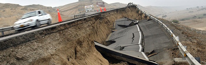 Huracanes tornados destrozos fotos imagenes fenomenos climaticos rayos truenos tormentas ojos investigaciones destrucciones argentina estados unidos mexico temporales www.wetherchannel.com pronosticos John Travolta,Nicholas Cage,Contracara,cirugias esteticas,rostro,lipoaspiraciones,medicina,cirujanos,operaciones,Maria Reich,Nazca,lineas,calendario astronomico,Peru,dibujos,astronomia,geometria,Bernd Teichert,mapas,Ana Mar&iacute;a Cogorno,ovnis,misterios,Cristobal Colon,Hernando,Diego,catedral Sevillana,Cartuja Pickman,Jos&eacute; Antonio Lorente,Granada,ADN;restos,Marcial Castro,antropologia,Republica Dominicana,www.egipto.com,Egipto,Keops,piramides,descubrimientos,Aton,Ankh,tumbas,sarcofacos,momias,embalsamamientos,Kefren,camaras secretas,Nefertiti,Amenofis,Nilo,inundaciones,Blade Runner,Ridley Scott, Richard Dawkins,Steven Pinker,Harrison Ford,Stephen Minger,Stanley Kubrick,Daryl Hanna,replicantes,androides,ciencia ficcion,Contactos,SHGb02+14a,proyecto SETI,Search for Extra Terrestial Intelligence,SETI@home,Robert Zemeckis,Jodie Foster,Dan Wertheimer,New Scientist,Arecibo,Puerto Rico,civilizaciones extraterrestres,Ma libert&eacute; de penser,Florent Pagny,Argentina,France,Patagonia,Argentine,Azucena Caama&ntilde;o,Savoir aimer,artistes,musique,musica,CD,cantores,ventas,compras,ranking,Paparazzi,Isabel Sartorius,Borbon,Ortiz Pati&ntilde;o,Vallejo Najera,Entrecanales,Mora Figueroa,Antonio Montero,Sainz Vicu&ntilde;a,Espa&ntilde;a,jet set,Mallorca,Ibiza,John Fitzgerald Kennedy,Lee Harvey Oswald,Vitaliy Fadeyev,Lawrence Berkeley,Carl Haber,Fidel Castro,Lyndon B. Johnson,Jackie,Onassis,Irma Roy,Carolina Papaleo,Osvaldo,diputada nacional,Congreso,Argentina,Raul Granillo Ocampo,politica,justicialismo,peronismo,cine,television,La Horqueta,San Isidro,que se vayan todos,diciembre 2001,2002,2003,2004,maria julia alsogaray,alvaros,,Roberto Mart&iacute;nez Medina,Maria Julia Alsogaray,Ra&uacute;l Granillo Ocampo,Jorge Rodr&iacute;guez,V&iacute;ctor Alderete,Claudia Bello,Angel Massa,Alfredo Yabran,Mario Pontaquarto,Nestor Carlos Kirchner,Cristina Elizabeth Fernandez,corrupcion,senado,general rodriguez,anibal,fernandez,alberto,fernando de la rua,ines pertine,eduardo duhalde,hilda chiche gonzalez,2000,2001,2002,2003,2004,Museos,www.louvre.fr,Leonardo Da Vinci,Gioconda,Mona Lisa,Italia,Francia,France,inventos,Italy,renacimiento,historia,cuadros,links,images,postcards,photos,fotos,imagenes,postales,pictures,historia,arqueologia,descubrimientos,culturales,agenda,infodiario,diario accion,buenos aires,argentina,Diario Accion de General Rodriguez, politica, actualidad, noticias e informacion, personalidades e instituciones, policiales, galerias de fotos; historia de General Rodriguez, sus origenes, edificios, estancias, habitos y costumbres, anecdotas, comercios e industrias, los fundadores, antiguas instituciones, fotos e imagenes; suplementos especiales: la crisis politica, economica y social de la Argentina, los acontecimientos de Diciembre de 2001, articulos y entrevistas; Emigracion: toda la informacion destinada a aquellos que desean emigrar, radicarse o estudiar en el exterior, visas, pasaportes, consejos, guias, informacion util, links; Trueque: novedades e informacion, links, estructura del trueque; el casamiento de Maxima Zorreguieta y el principe Guillermo Alejandro de Holanda; Guerra de Afganistan: galeria de imagenes e informacion sobre la primera guerra del siglo XXI; la guerra de Irak, Bagdad, Georges W. Bush, Saddam Husseim, el atentado a las torres Gemelas de Nueva York, las twin towers, el 11-s, y descripcion del hecho que conmovio al mundo; Empleo: consultoras, clasificados, agencias de empleo, consejos e informacion util, curriculum vitae, como confeccionarlos, noticias de actualidad; 
Los numeros de la crisis: Las consecuencias de la crisis politica, economica y social; estadisticas, pobreza, desnutricion, salud y asistencia; noticias regionales y provinciales, columnas y editoriales; informacion para negocios: pymes, links, empresas y negocios; Agenda Cultural con toda la informacion de cursos, universidades, talleres, escuelas y oportunidades, exposiciones de arte de la region; buscadores en Internet, Enlaces: links a los mejores sitios de educacion, cultura, arte, biografias, politica, interes general, web, Links del Diario Accion: RMS Titanic, su historia, su tragico viaje inaugural; historias, testimonios, documentos y articulos sobre el naufragio; links y sitios sobre el tema; la pelicula de Cameron, fotos e imagenes; suplementos especiales, Historia Argentina y de General Rodriguez, la llegada de la democracia en General Rodriguez, la asuncion de Juan Lumbreras como intendente en 1983, galeria de imagenes, sus palabras y los actos, su gabinete, festejos de la comunidad. Fundacion del pueblo de General Rodriguez, sus instituciones y personalidades relevantes, arquitectura y edificios, comercios e industrias, sus comienzos, estancias, inmigraciones italianas, espa&ntilde;olas, vascas e irlandesas, anecdotas y efemerides, sus hombres ilustres, el Hospital Vicente Lopez y Planes, su fundacion por las Damas de Beneficencia, el hundimiento del crucero General Belgrano, testimonios de ex combatientes y tripulantes, su comandante Hector Elias Bonzo, fotos e imagenes, recuerdos y homenajes, historia de la familia Bonzo de General Rodriguez, entrevistas y articulos periodisticos. La guerra de Malvinas en el Atlantico Sur, el conflicto belico con Gran Breta&ntilde;a de 1982, politicos relevantes, Benjamin Paez y Trueba, fotos antiguas de familias fundadoras, galerias de imagenes de pobladores, recorrida virtual por el antiguo General Rodriguez, el paso de la Infanta en 1910, historia de La Serenisima, la familia Mastellone, La Choza, Bernardo de Irigoyen, peronismo y radicalismo y muchisimo mas