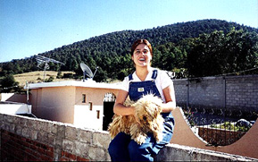 With her Malt�s 'Chispita'