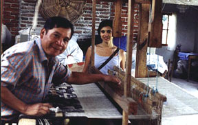 In Teotitl�n del Valle visiting my friend and great rug maker, Jesus Horacio Mendoza.
