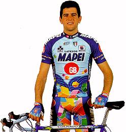 Abraham posa con el maillot de Mapei
