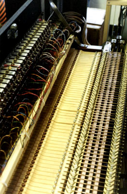  Music hath power. 