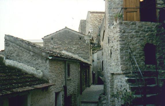 Rue Storto Valle