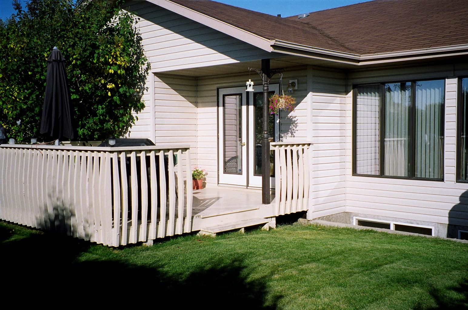 A photo of Donna and Art's back yard in Spruce Grove ,Sep.2005.