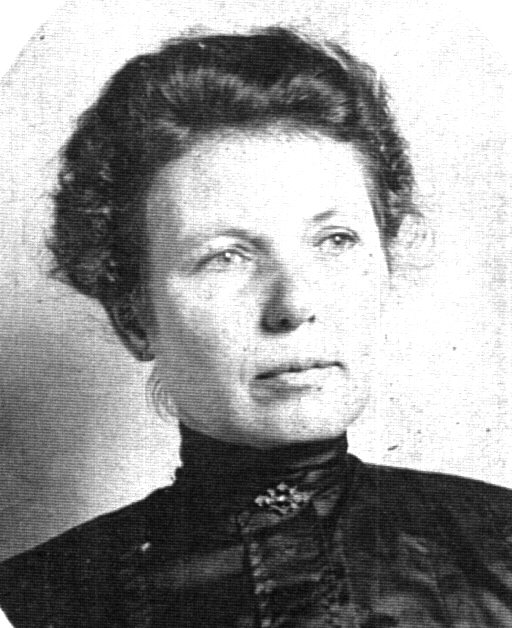 My great-grandmother Flora