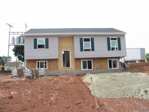 82 Charles Lane