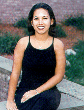 Mayra_2.GIF (37703 bytes)