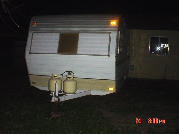 1973 17' Golden Falcon Flyte, Front at Night