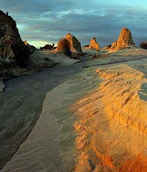 Lake Mungo National Park