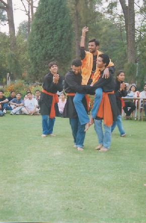 juloos4.jpg (24244 bytes)