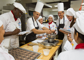 Meet the Chefs!