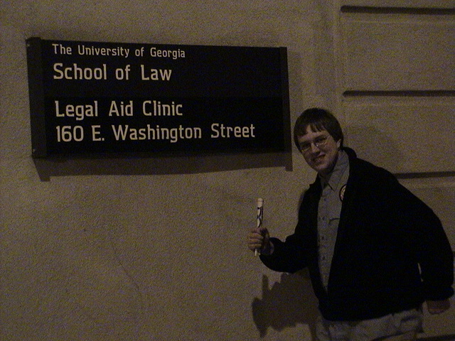 Look, ma, I dun did graducate.