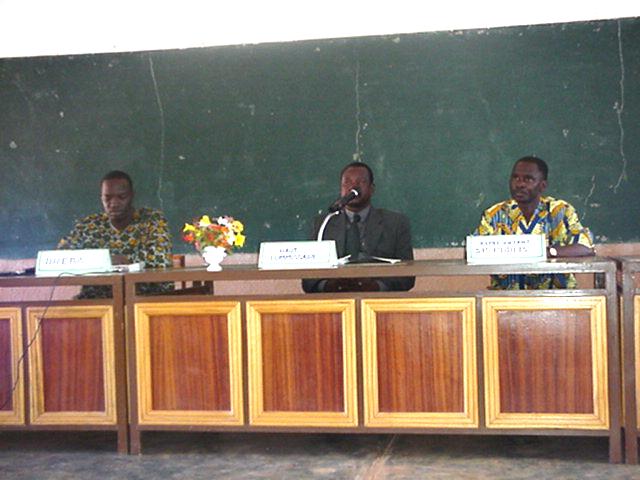 pr�sidium lors de l'ouverture du s�minaire par M. le Haut-Commissaire du Mouhoun