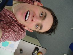 thoes some WHITE teeth