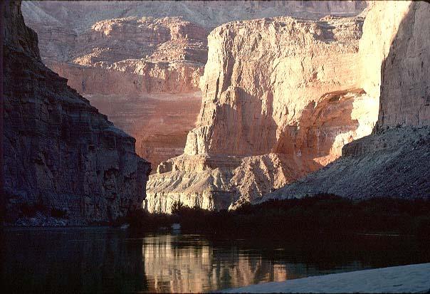 evening descends on Marble Canyon