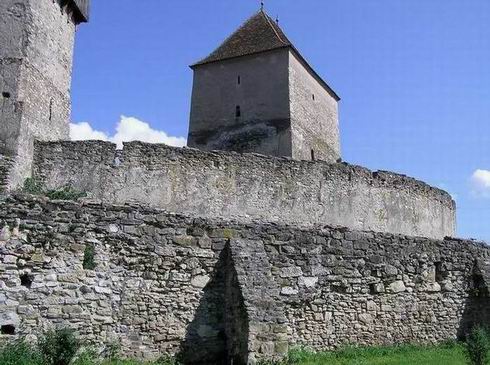 Biserica fortificata din C&acirc;lnic-Kelling