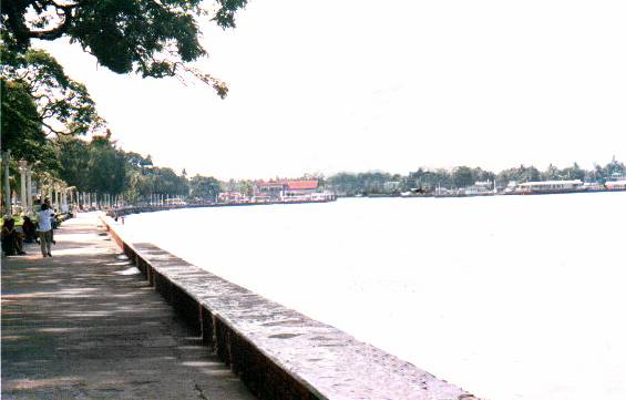 Click to zoom - Dumaguete City Boulevard