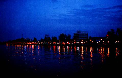 Click to zoom - Dumaguete City Boulevard