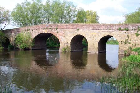 pershoreoldbridge.jpg