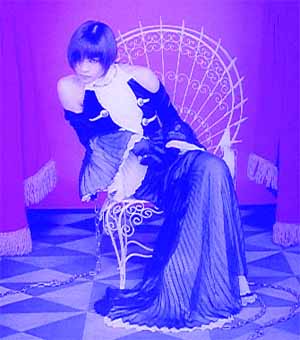 Toshiya (Current bassist for Dir en Grey...KAWAII~~!!)