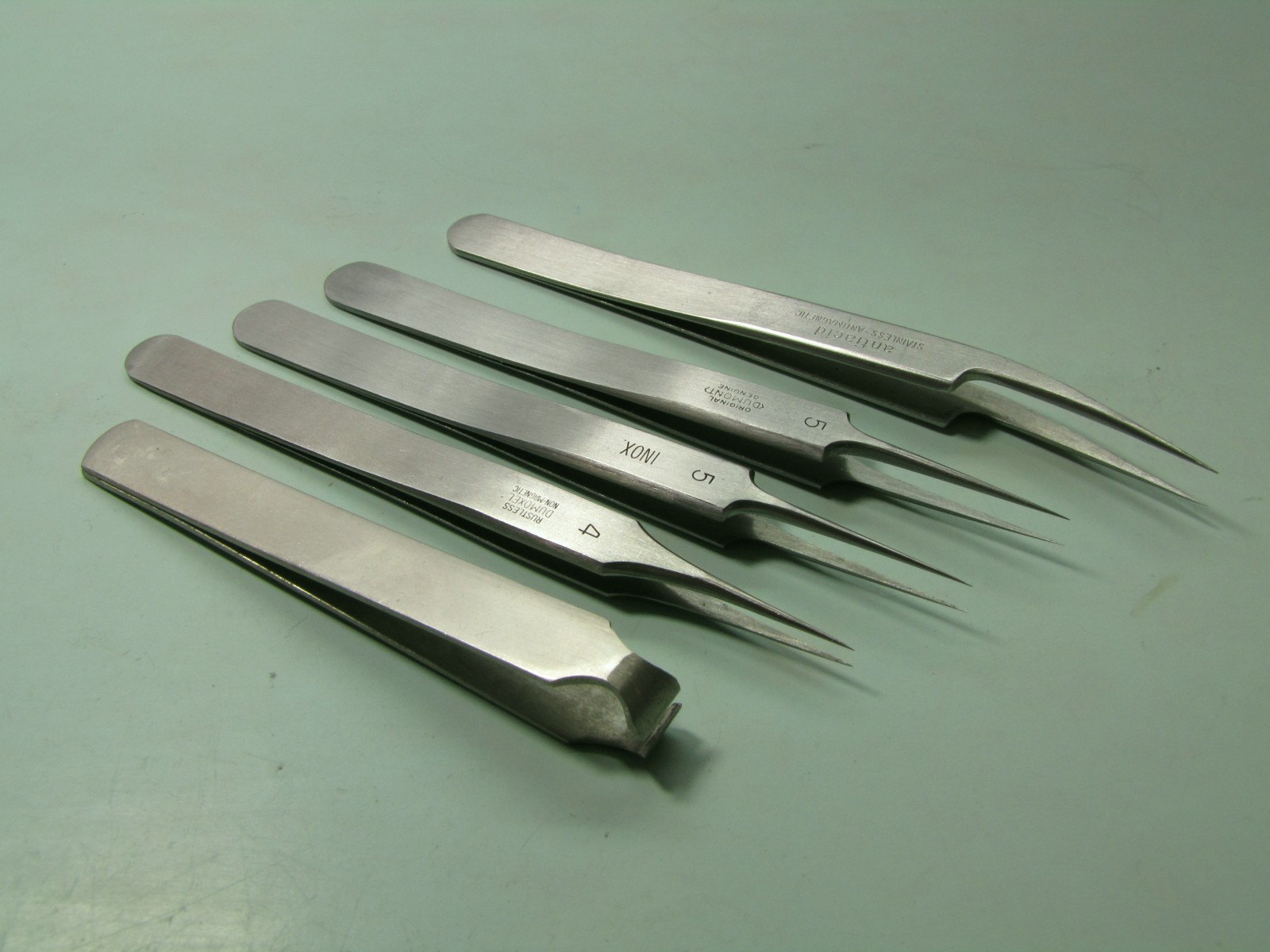 Balance spring tweezers