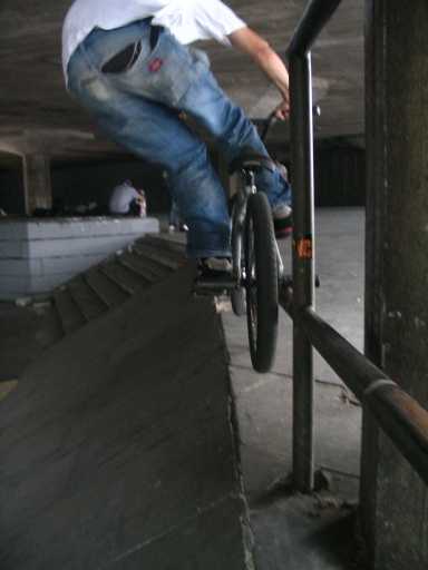 Kelvin rail pegger southbank - photo by Cord