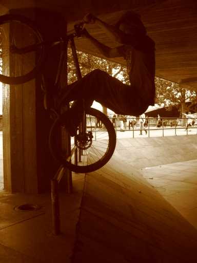Tom abubaca number 1 southbank rail - photo by Cord