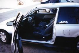 Look at those Integra seats.