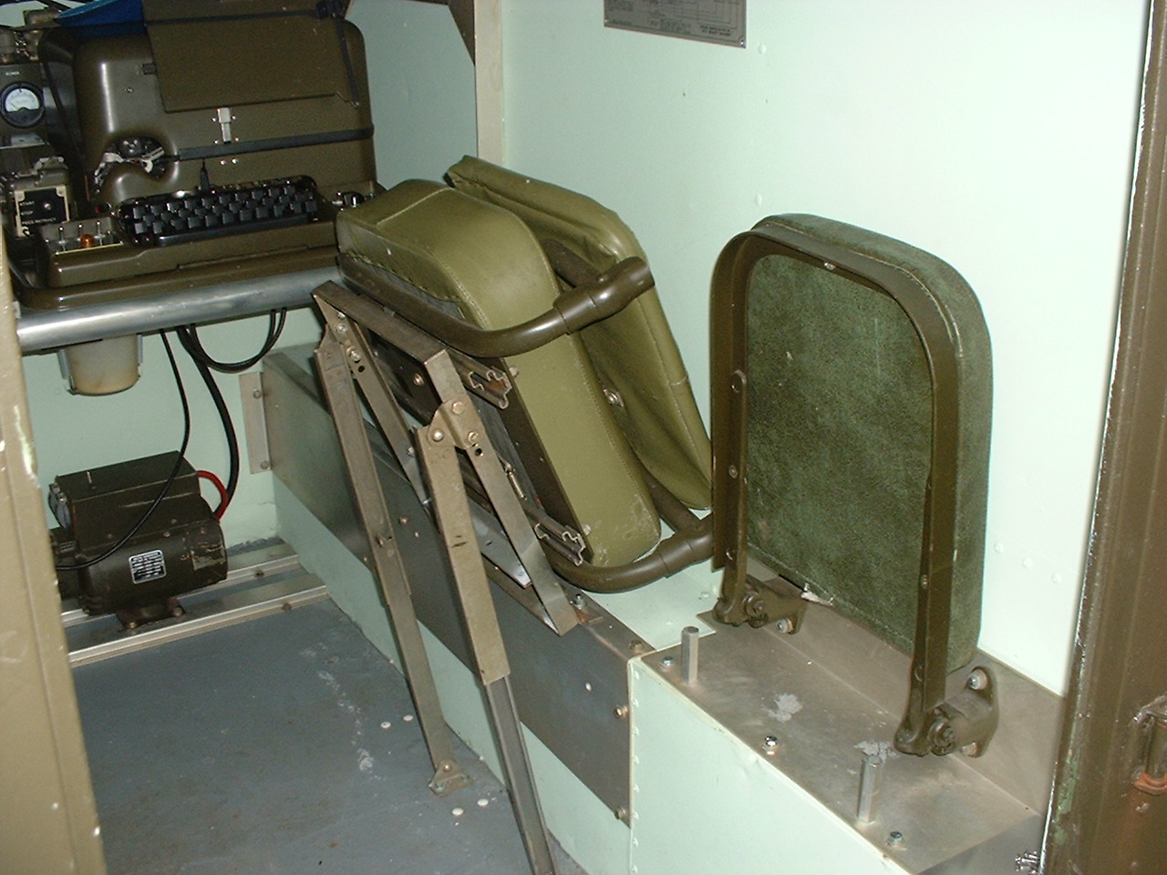 Right Side Jump Seats