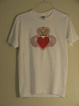 WHITE SHIRT WITH RED, GOLD AND GRAY CLADDAUGH ON THE FRONT AND WWW.EARTHBATTALION.COM IN GRAY ON THE BACK.