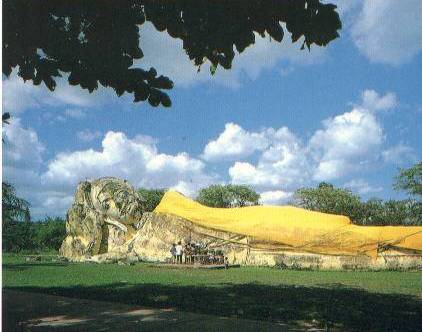 This enormous reclining Buddha is all that survived of Wat Lokoya Suttharum.