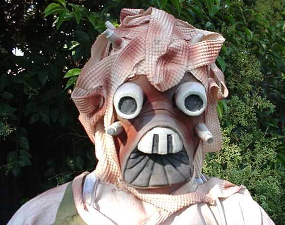 Brian wearing the finished Tusken Raider mask.