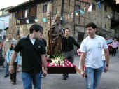 procesion10.jpg (44538 bytes)