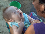 Iv&aacute;n con su tita Sonia