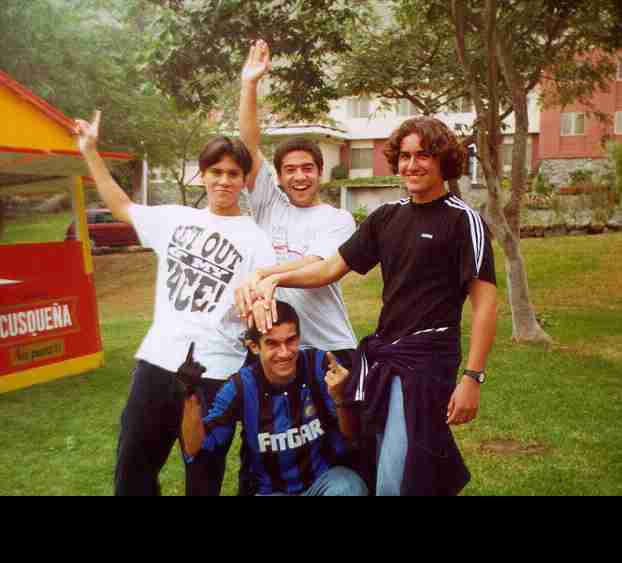 Villa 1997- Concierto en donde se estren� la canci�n Shoppi'n News (Primera propia)