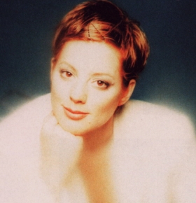 sarahm3.jpg (56749 bytes)