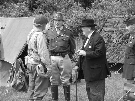 LT ROFF TA;LKS WITH THE PRIME MINISTER AND GENERAL PATTON ABOUT THE FORTHCOMING MISSION.