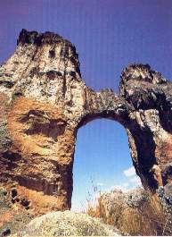 La mesa.jpg (12982 bytes)