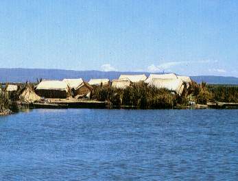 Lago Titicaca.jpg (13593 bytes)