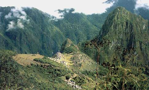 Machu Picchu.jpg (35619 bytes)