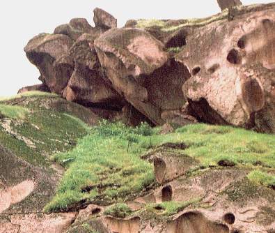 Rocas.jpg (28473 bytes)